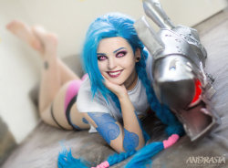 hotcosplaychicks:  Casual Jinx from League of Legends by xAndrastax 