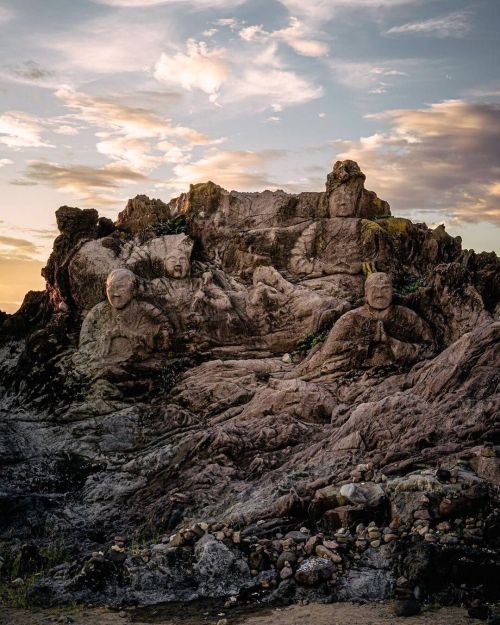 Visit Japan: The Ju-roku Rakan Rocks are a sight to behold. The 22 Buddha statues took five y&hellip