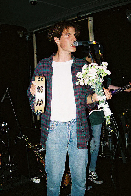 my-fuckedup-won-der-land:  griimees:  Swim Deep at The Old Blue Last by vicky//grout on Flickr.   ✥✝Grunge/Disp☹sable✝✥