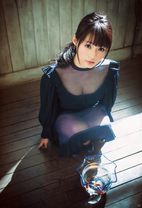 kawaii-kirei-girls-and-women:  日本の可愛いキレイな女性の写真です♪ adult photos