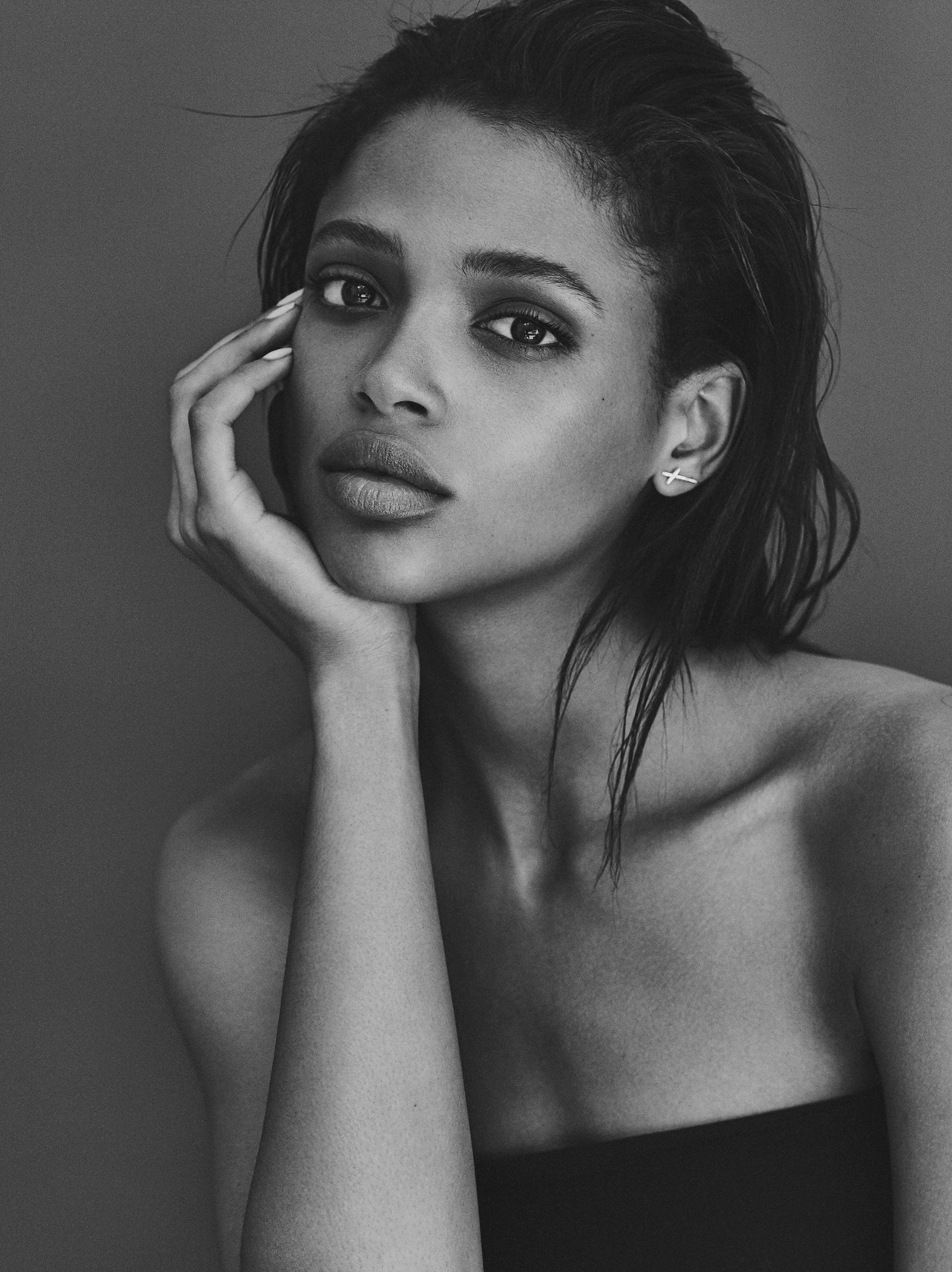 runwayandbeauty:  Aya Jones by Emma Tempest for Models.com. 