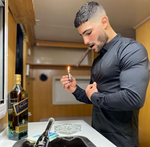 aestheticalphas-v:cigarbro90:Admiring the fruits of an empire he’s built