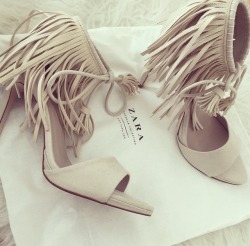 chanel-and-louboutins:  Thegirllikeme  Yeah,