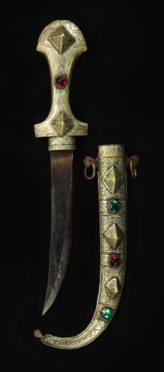 Moroccan jambiya dagger, 19th century.from The Kohl Collection