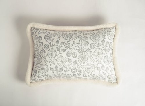 Ivory Cushion Cover //VLiving