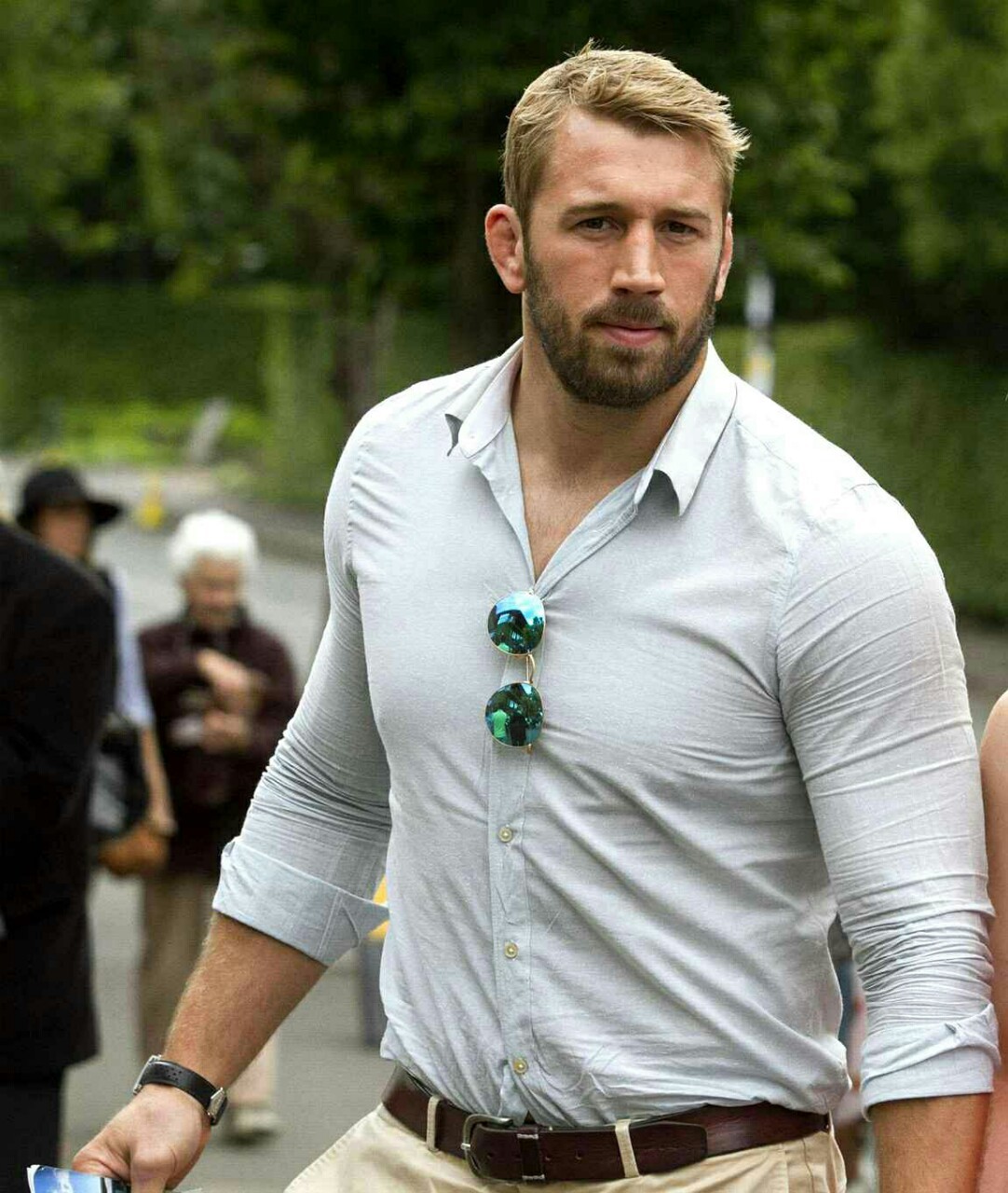 sub-musclejock-4-alpha:  Alpha Chris Robshaw