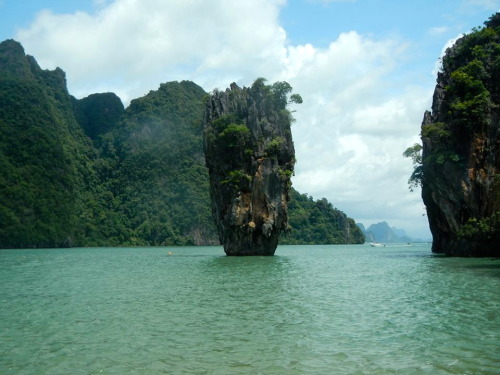 tropicana-lovin: Photo taken by my gorgeous friend Gabby (celine-lace) on her trip to Thailand! ple