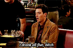 maybeiwantthetrouble:himym meme: ten episodes↳ The Pineapple Incident