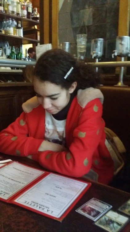 rememberyourbarefeet:ON A THURSDAY IN A CAFE I WATCHED IT BEGIN AGAIN- me being adorable in ParisPho