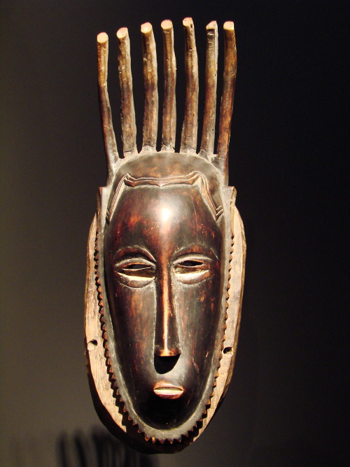 Seven-horned mask of the Guro people, Côte d'Ivoire.  Artist unknown; 19th century.  