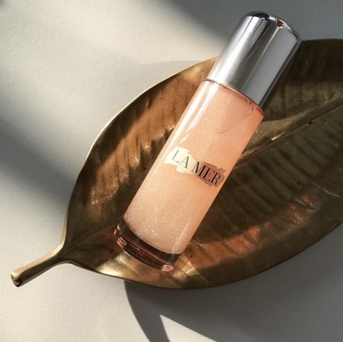 Inspired by ocean and sun, beautifully scented glowing body oil made me crave summer even more #sole