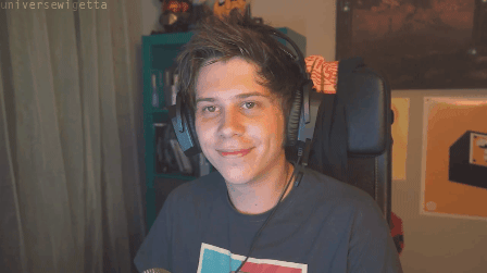 universewigetta:  sheilaberenice:  universewigetta:  Esa sonrisa…  Esa sonrisa que enamora.  Y más que eso… 
