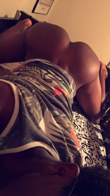 thebipage:  My ass got hella fat over summer 😍🍆💕🔥  Kik:ccrazyboy3 Snap:bottomboy650