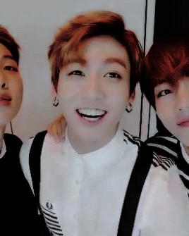 outrojk:jungkook + fave vlive looks 