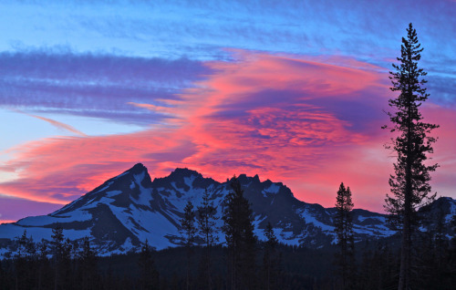 XXX forward-to-oregon:  Broken Top Pink Sunset. photo