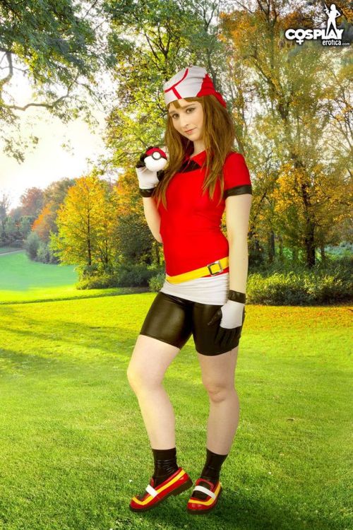 the-dark-joker-chronicle:  Sexy Trainer !!!   Sexy Cosplay and Geek things the liar of the Dark Joker like,follow,reblog    Click here for the archive