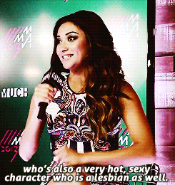 accionayabebe:What’s up this that hand gesture tho..shayshay stop being cuteshaaaayyySTAAAAAAAAPPP