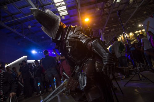 zep-hindle:  photos - SeiPhoto Artorias - me,    Yurie, the Last Scholar   - @vardaelbereth​, Alfred -   Marat Zaborovski  ,   Yuria of Londor   -   Jenia Mashina, Abysswatcher -   Max Torzhkov, Firekeeper - Verisa,   Nashandra - Suok,  