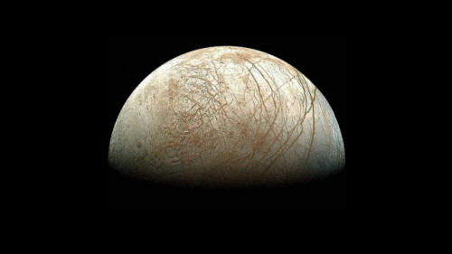 mindblowingscience: heythereuniverse:  NASA plans a robotic mission to search for life on Europa | i