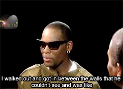 king-of-pop:R. Kelly talks about being in the studio with Michael Jackson.(+)