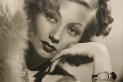 wjs59:  Ann Sothern, Ingrid Bergman, Daun