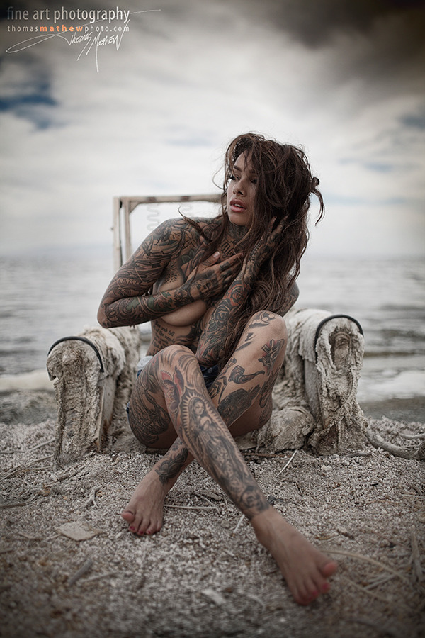 singletattoogirls:  Find a girl who wants to fuck you TONIGHT! Use this secret site: