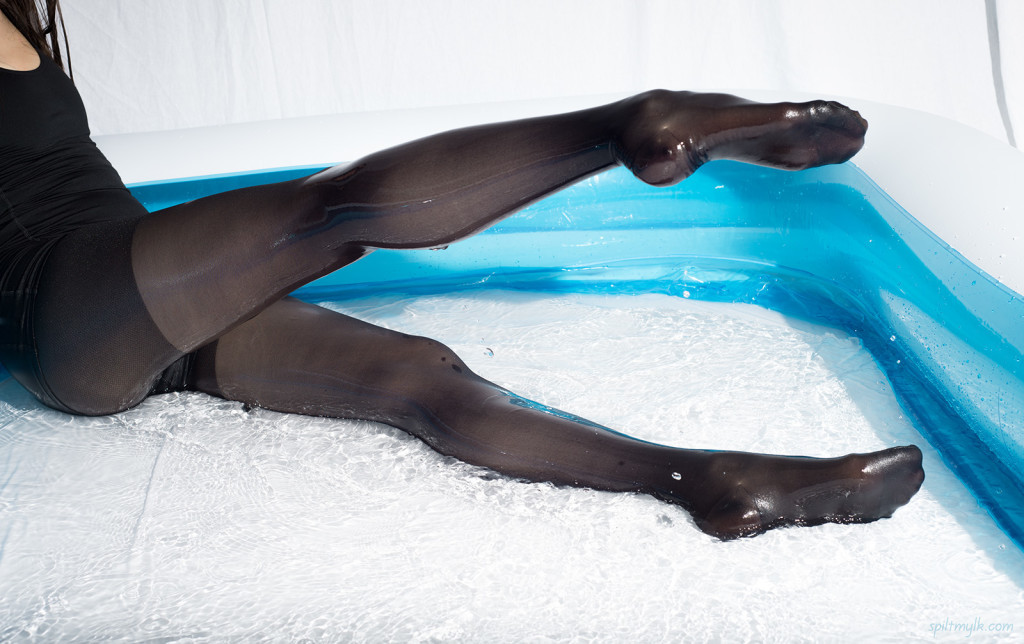 spiltmylk:  New post from my blog at http://www.spiltmylk.com/pool-fun/Pool funThis