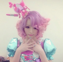 fairykeiheaven:  ah so cute! love her! <3