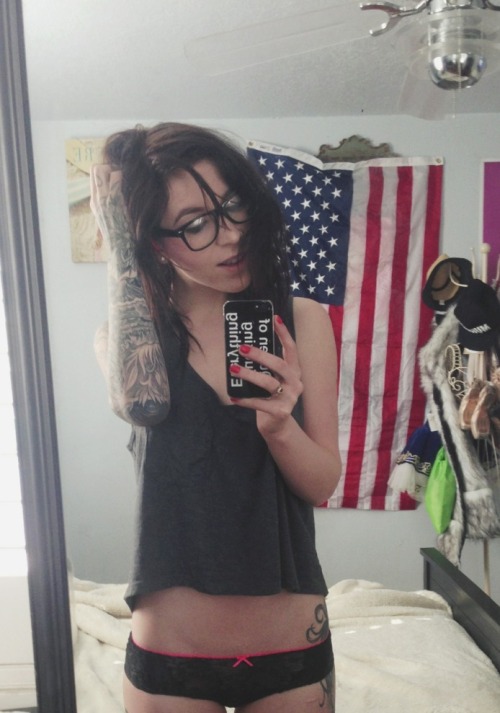 tattoosandbeyond:  lucifers—daughter:  Instagram: ermehgerditsaj 