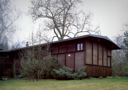 995. Herzog &amp; de Meuron /// Plywood House /// Bottmingen, Switzerland /// 1984-85OfHouses pr
