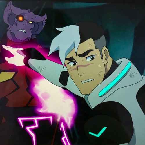 jyonzu:look at shiro’s face when the galra throw injured lance on the ground?????