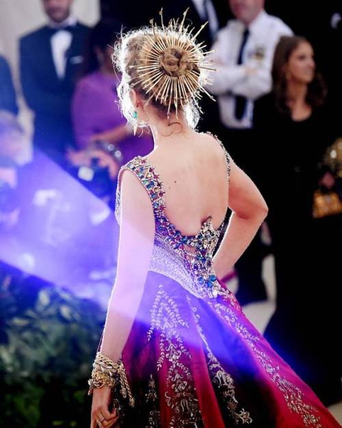 Blake Lively at the 2018 Met Gala. Gown: Atelier Versace. Shoes: Christian Louboutin. Jewelry: Lorra