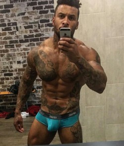 hotfamousmen:  David McIntosh