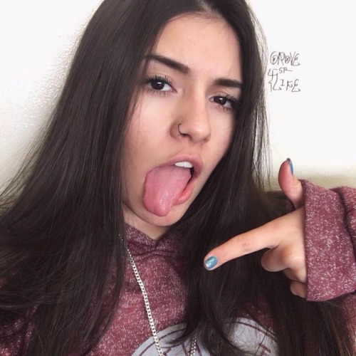 http://streetgrl.tumblr.com/post/158028975447