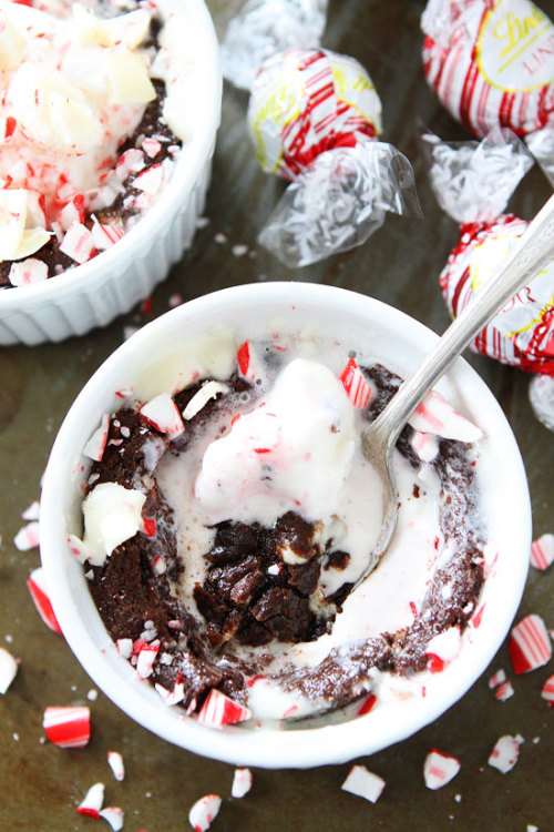 fullcravings:  Deep Dish Chocolate Truffle Cookies 