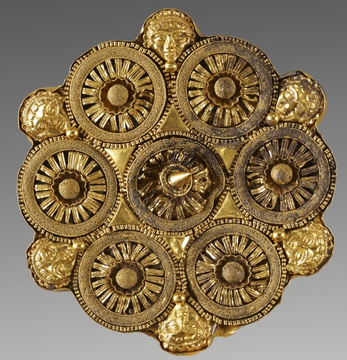 Pair of gold disk earrings (and detail). Etruscan, late 6th century B.C. J. Paul Getty Museum. From 