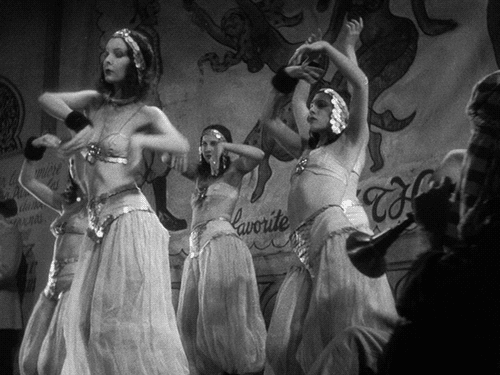 thisobscuredesireforbeauty: Murders in the Rue Morgue (Dir.  Robert Florey, 1932).Source