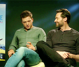 colinfirth: Hugh Jackman and Taron Egerton recreate the lift from Dirty Dancing!