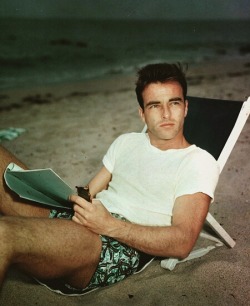 gerg14:  HOLLYWOOD HUNK OF THE DAY: Montgomery Clift. He’s considered one of the most beautiful men to ever grace the screen, and who could argue that statement. MC had so much going for him — talent, looks, accolades — but he struggled with his