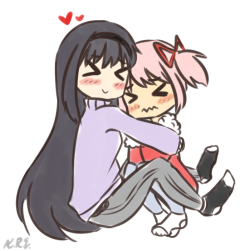 homura-chu:  i’ll protect you from the cold, madoka… it’s finally cold here, yay. I haven’t been able to draw much since i’ve been pretty busy, but i finally got some time to doodle madohomu. 