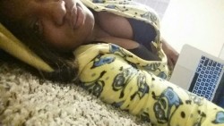 justty:  Chilling in my onesie. I love minions.