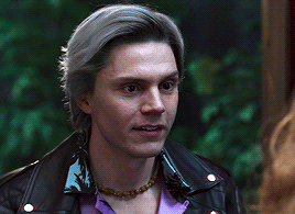 anakinskywalkers:What happened to your accent? What happened to yours?WANDAVISION APPRECIATION WEEK↳