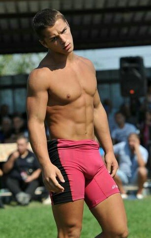 crwdplsr90:  Since I seem to have a thing for singlets recently, here’s Bulgarian