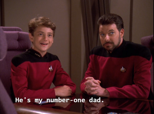 aluminumphosphorus:takemetotheenterprise: conceptadecency: This might be the best episode ever of St