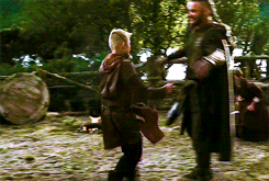 canadiansands:  Vikings Meme: Four Relationships [¾]  Ragnar and his kids  