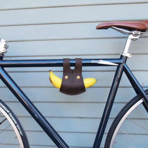 downbylow: Banana Holder by Biken on Etsy