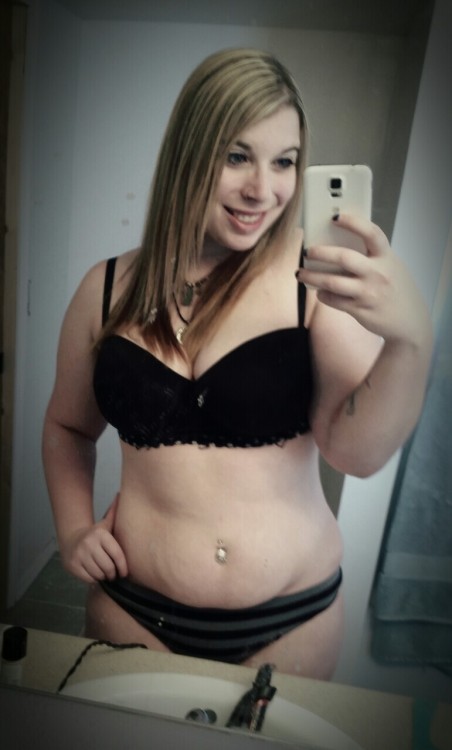 drtyhippiepanda:  One part of my body that I’m still very insecure about is my stomach. Even after losing nearly 50 pounds, I still hate looking at it. It’s less than ideal and will never be the flat stomach that I’ve always wanted, but I’m learning
