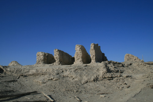 Ruins of Loulan (Xinjiang, China).Loulan was an ancient oasis city, the eastern gateway to theTaklam