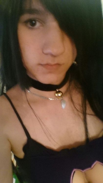 kissxalicexkiss:  My new stuff arrived finally (ﾉ◕ヮ◕)ﾉ*:･ﾟ✧ ✧ﾟ･: *ヽ(◕ヮ◕ヽ)   Hey guys  show some love for my sexy friend Alice! ^_^ She is gorgeous go follow her! ^_^