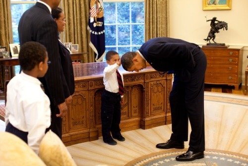 Photograph by Pete Souza, May 8, 2009.